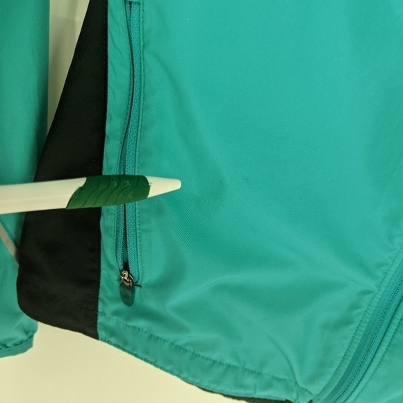 The North Face Flight Series Lightweight Running Jacket Vented Windbreaker S - Picture 5 of 10